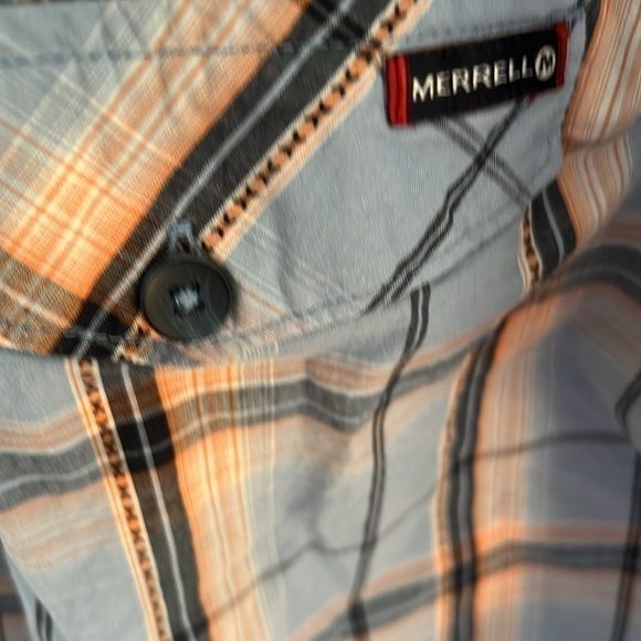 Merrell Men’s Plaid Shirt Size Large EUC - Picture 2 of 8